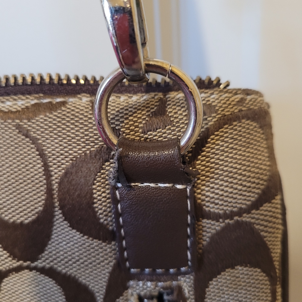 Coach purse - Picture 12 of 15